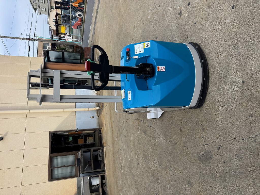 フォークリフト専門・中古フォークリフト・ショベル・アタッチメント
